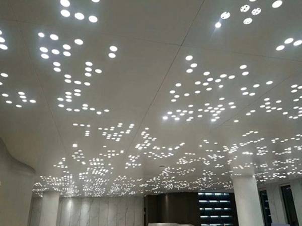 Aluminum veneer for ceiling decoration