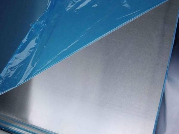 Decorative aluminum veneer with blue film