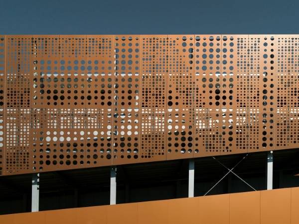 Round hole copper perforated sheets for corridor shading